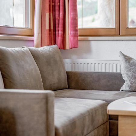 Platoell Homes Зерфаус Екстериор снимка