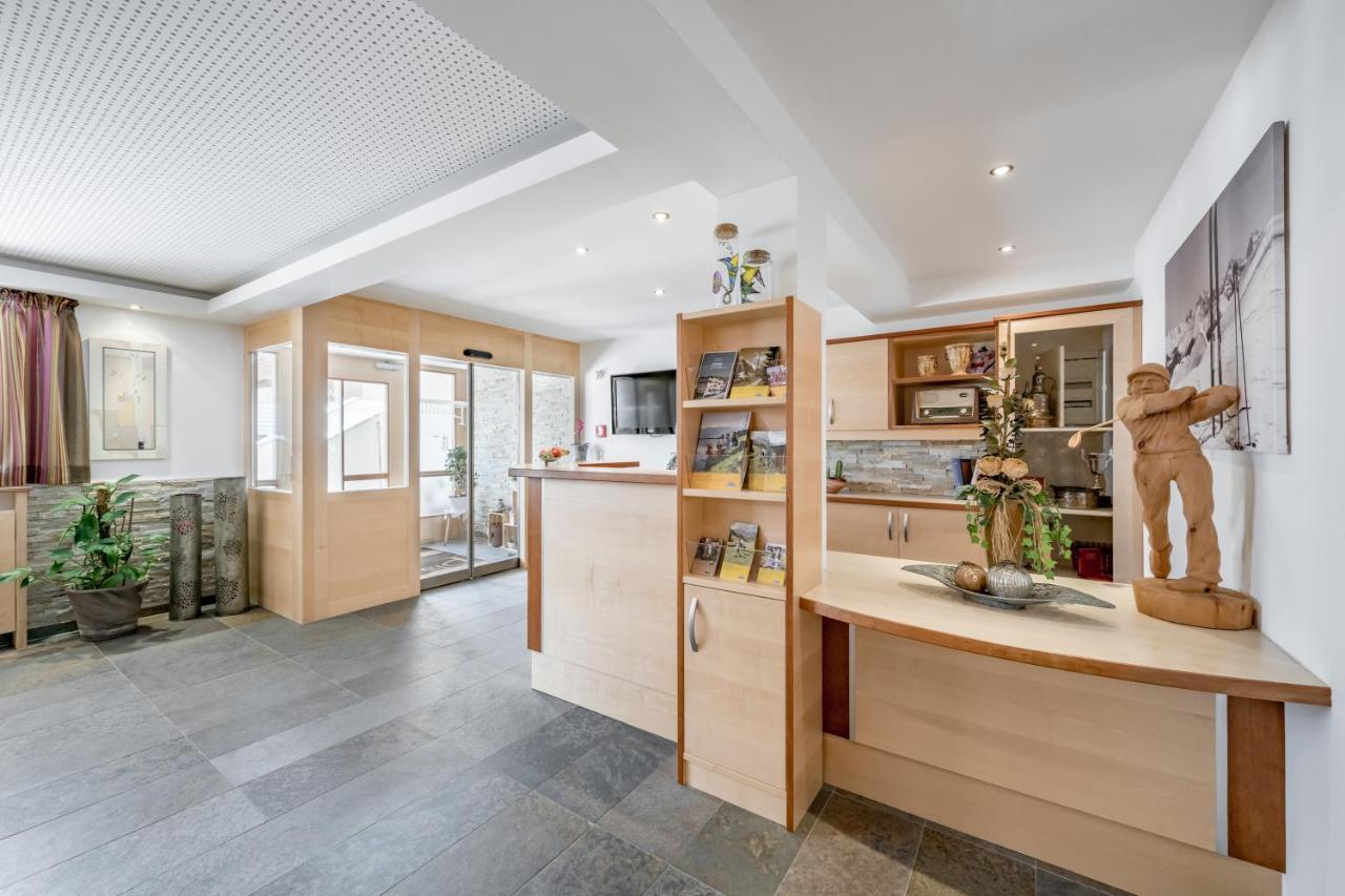 Platoell Homes Зерфаус Екстериор снимка