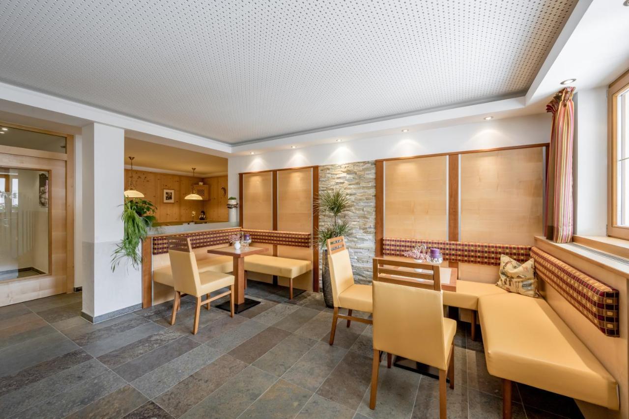 Platoell Homes Зерфаус Екстериор снимка