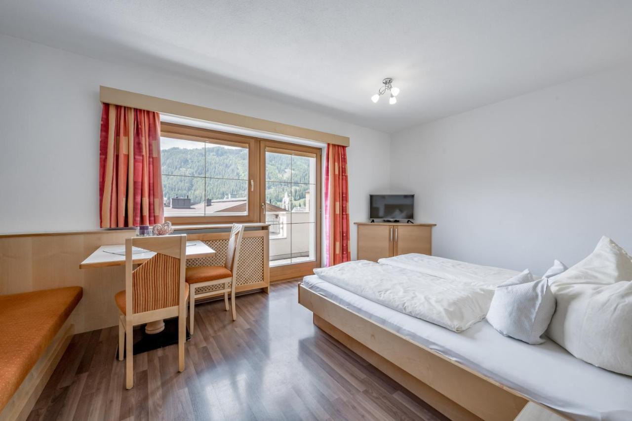Platoell Homes Зерфаус Екстериор снимка