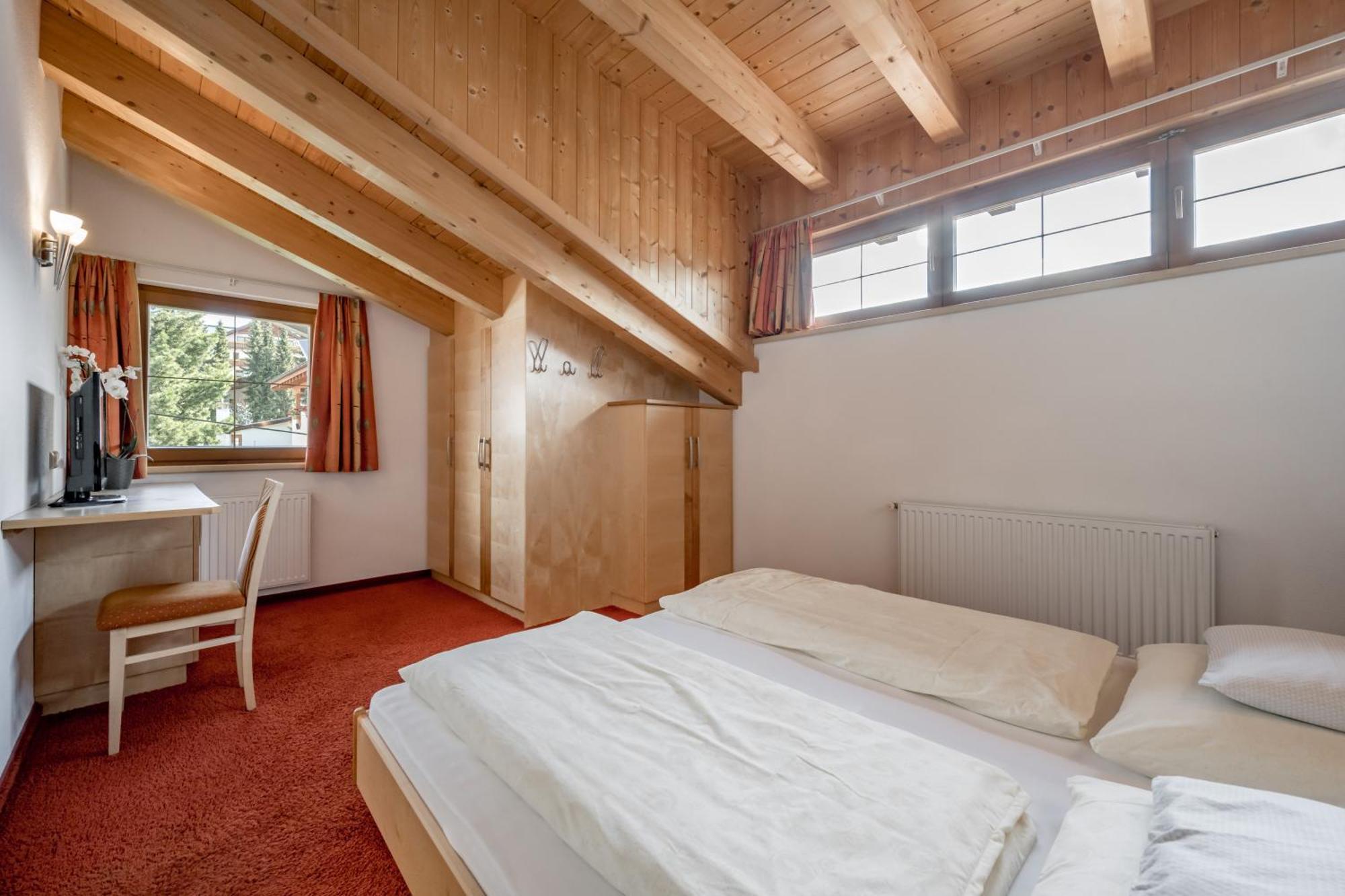 Platoell Homes Зерфаус Екстериор снимка