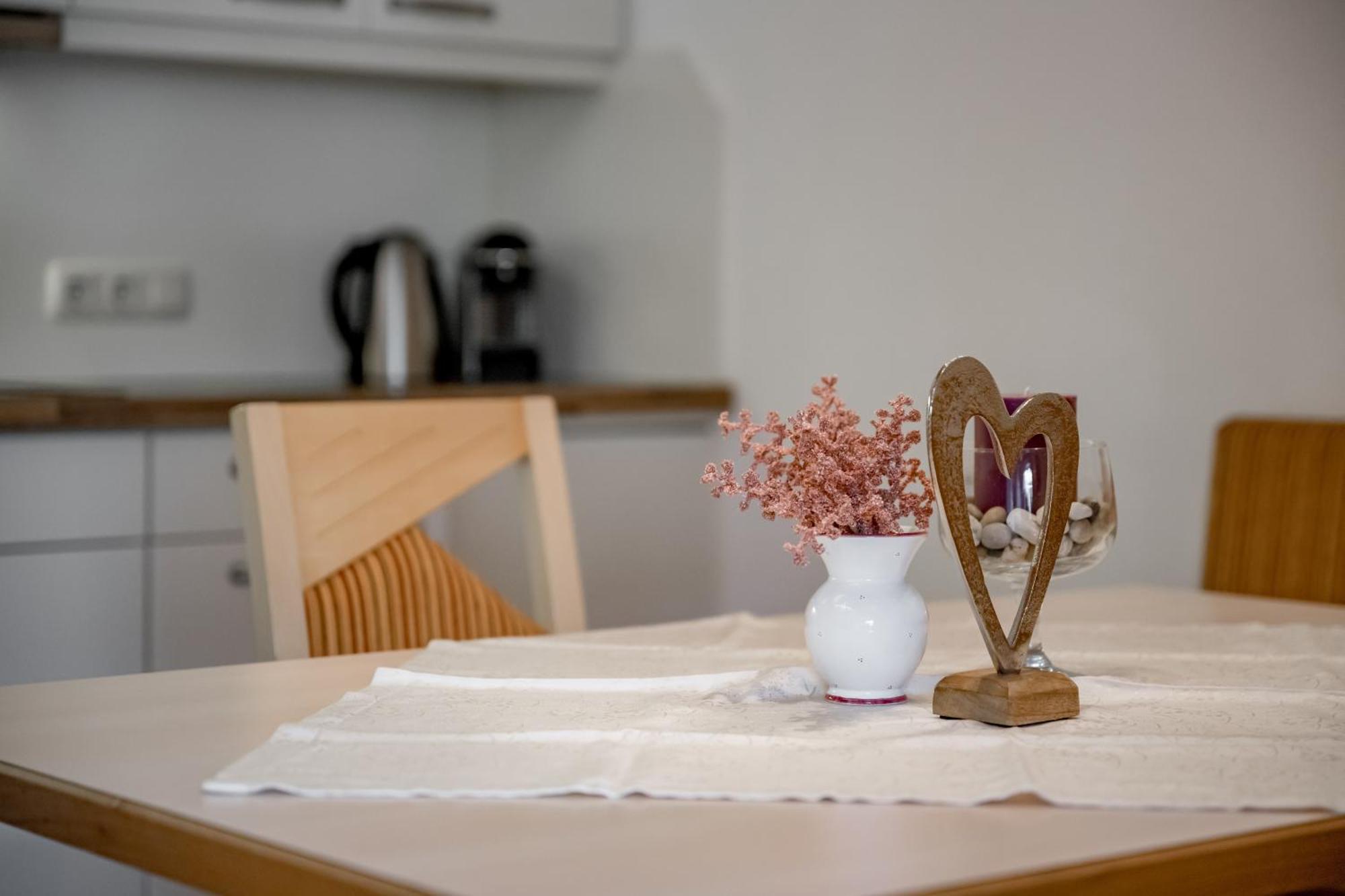 Platoell Homes Зерфаус Екстериор снимка
