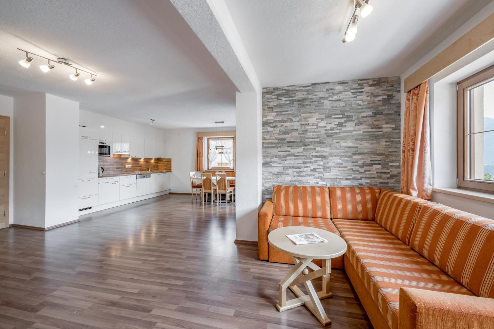 Platoell Homes Зерфаус Екстериор снимка