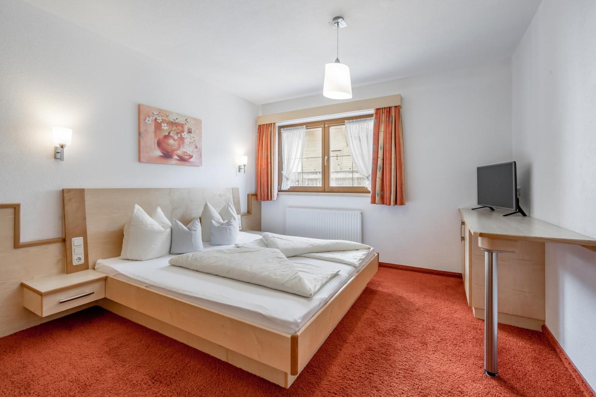 Platoell Homes Зерфаус Екстериор снимка