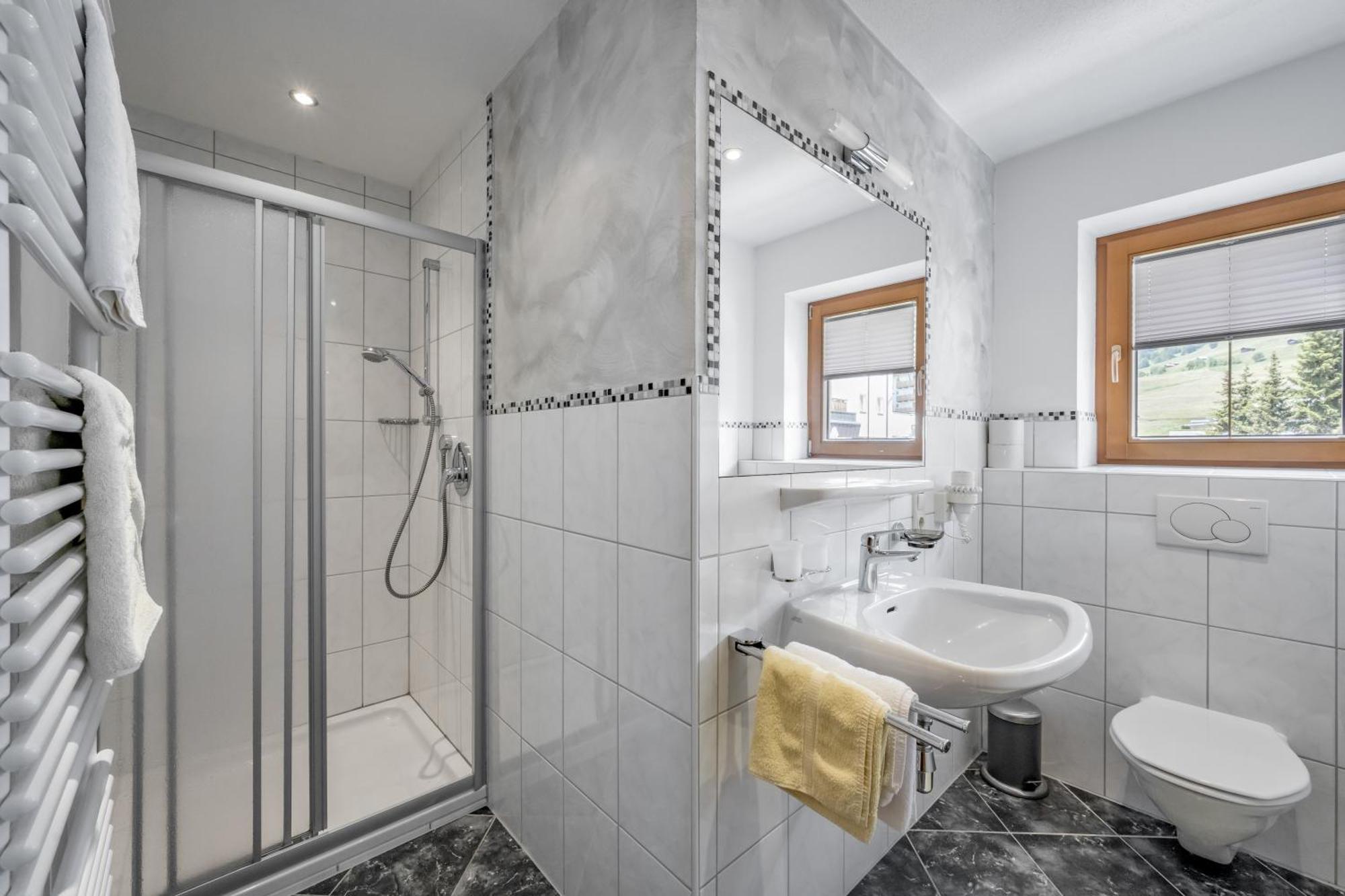 Platoell Homes Зерфаус Екстериор снимка