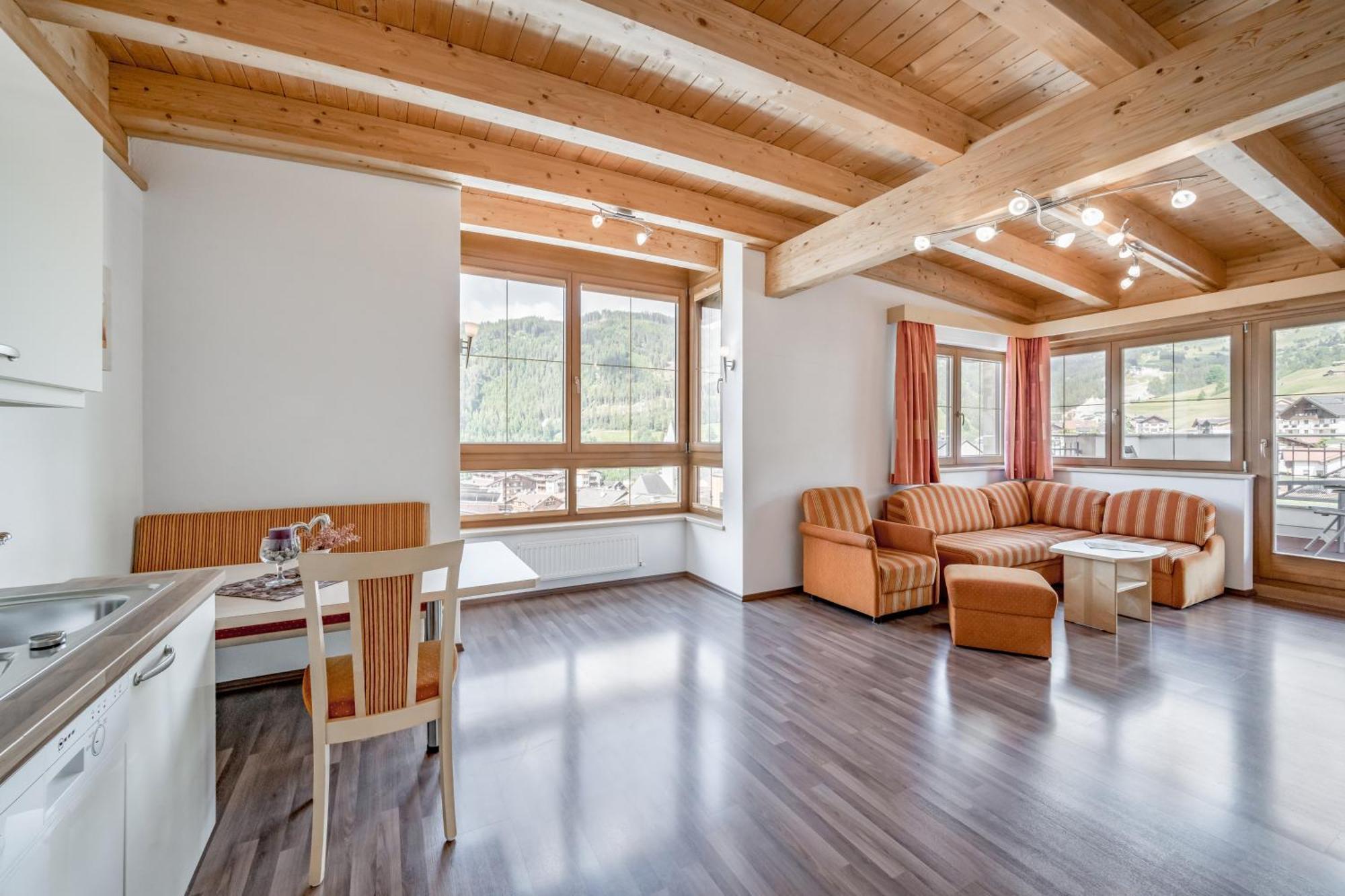 Platoell Homes Зерфаус Екстериор снимка
